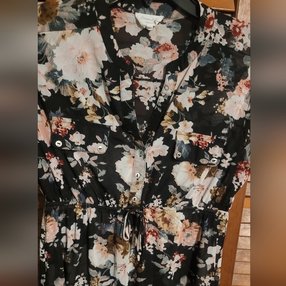 Siren Lily Black and Cream Floral Maternity Blouse Sz Small Sheer - Picture 7 of 8